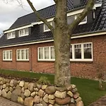 Holiday home With 2 Bedrooms *