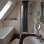 With 2 Bedrooms *