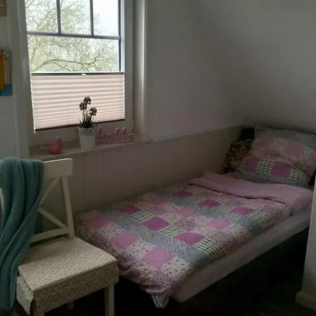 With 2 Bedrooms * نوردستراند