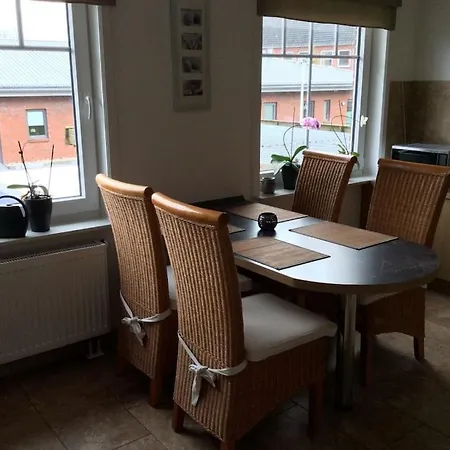 With 2 Bedrooms * نوردستراند